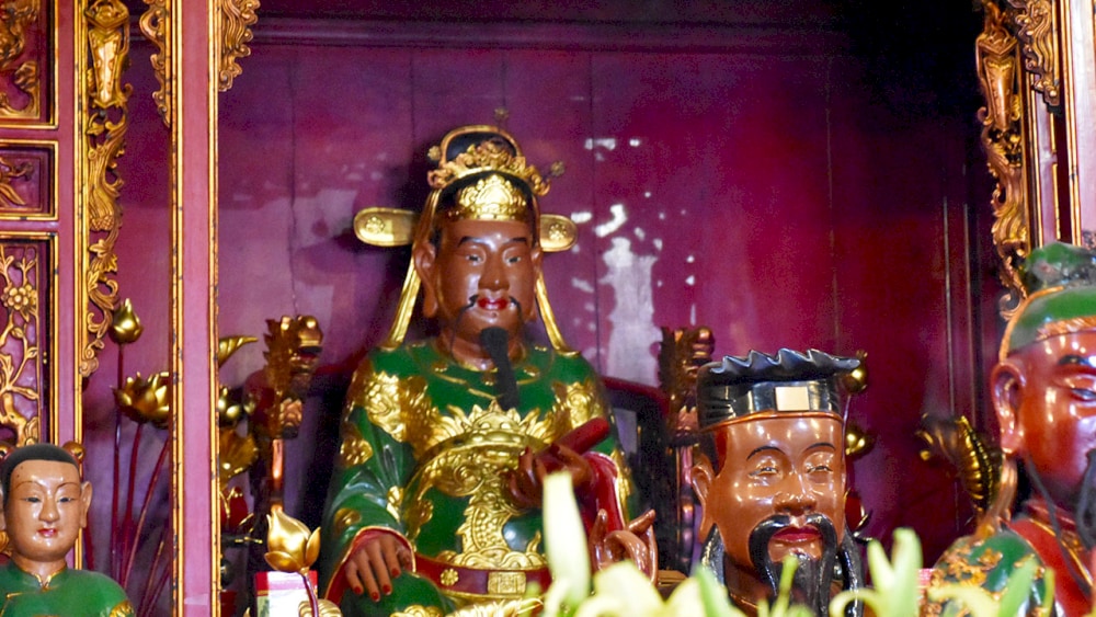 Van Xuong De Quan is a god in Vietnamese and Chinese folk beliefs